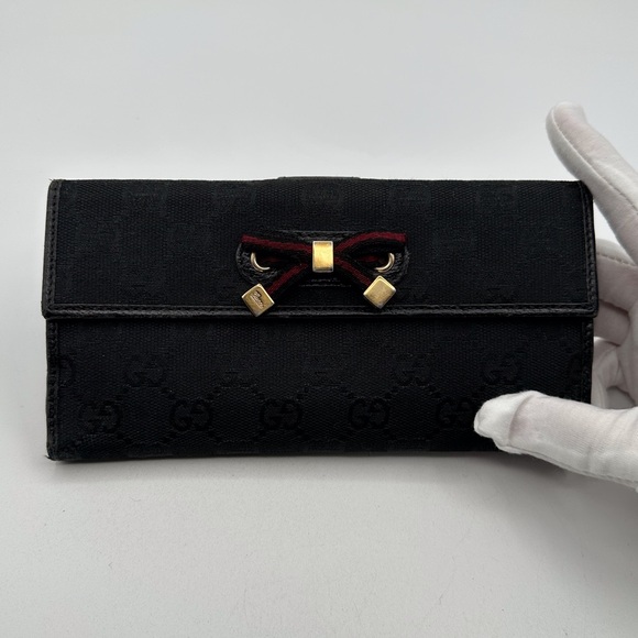 Gucci Sherry Bow Black Wallet with Gold Accents - Picture 1 of 13